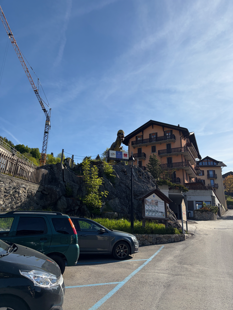 A T-Rex in Finhaut