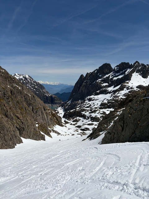 A chute with Lac d'Emosson in the back